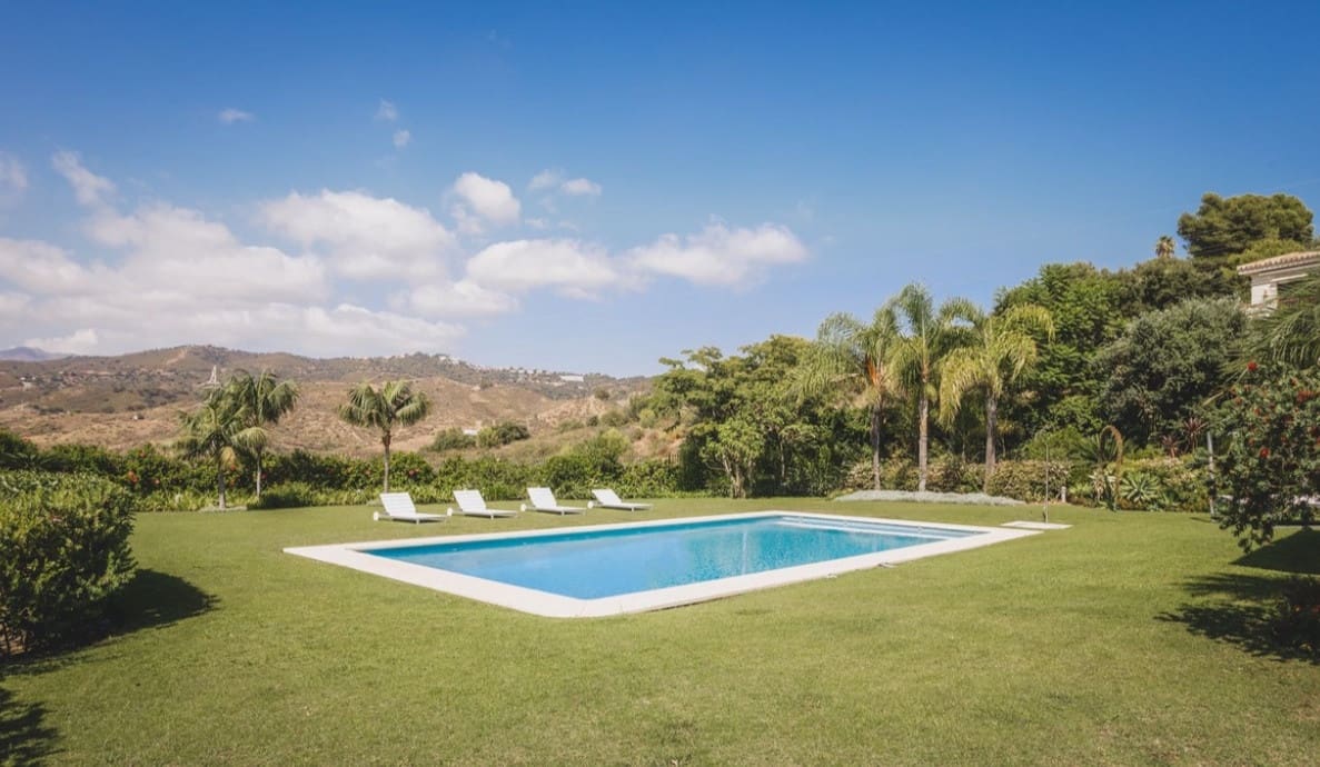 7 quarto Moradia para venda em Marbella com piscina garagem - 2 750 000 € (Ref: 7415835)