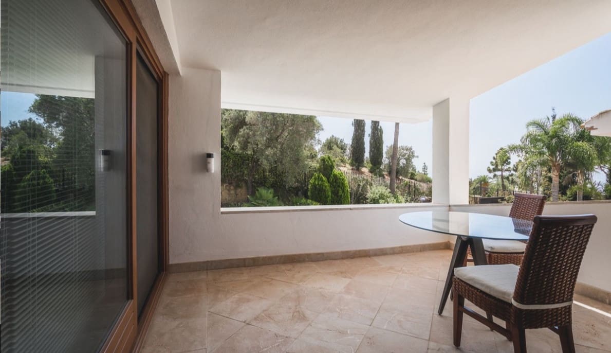7 sovrum Villa till salu i Marbella med pool garage - 2 750 000 € (Ref: 7415835)