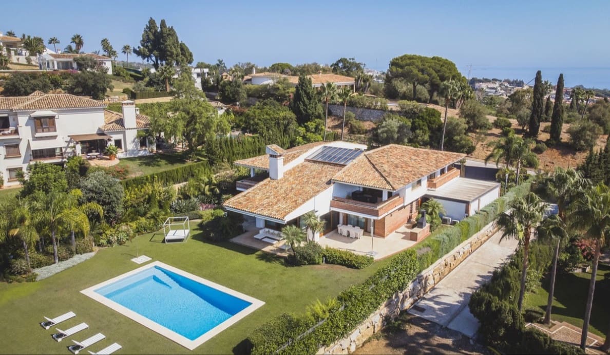 7 sovrum Villa till salu i Marbella med pool garage - 2 750 000 € (Ref: 7415835)