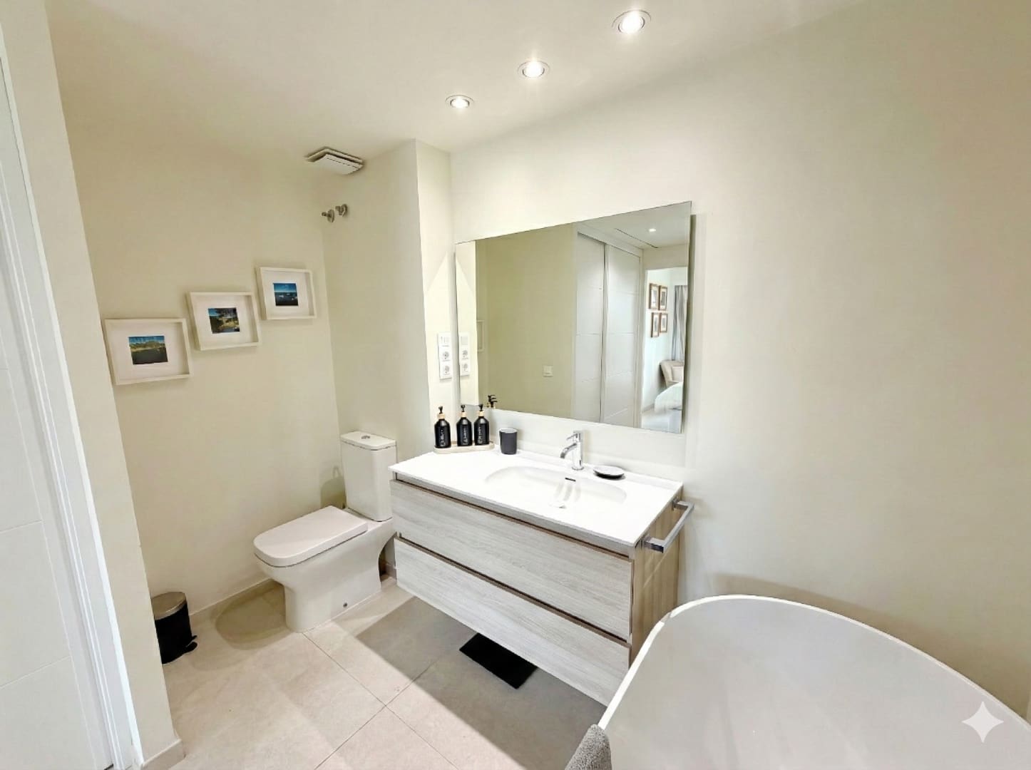 2 slaapkamer Appartement te koop in Marbella met zwembad garage - € 880.000 (Ref: 7416620)