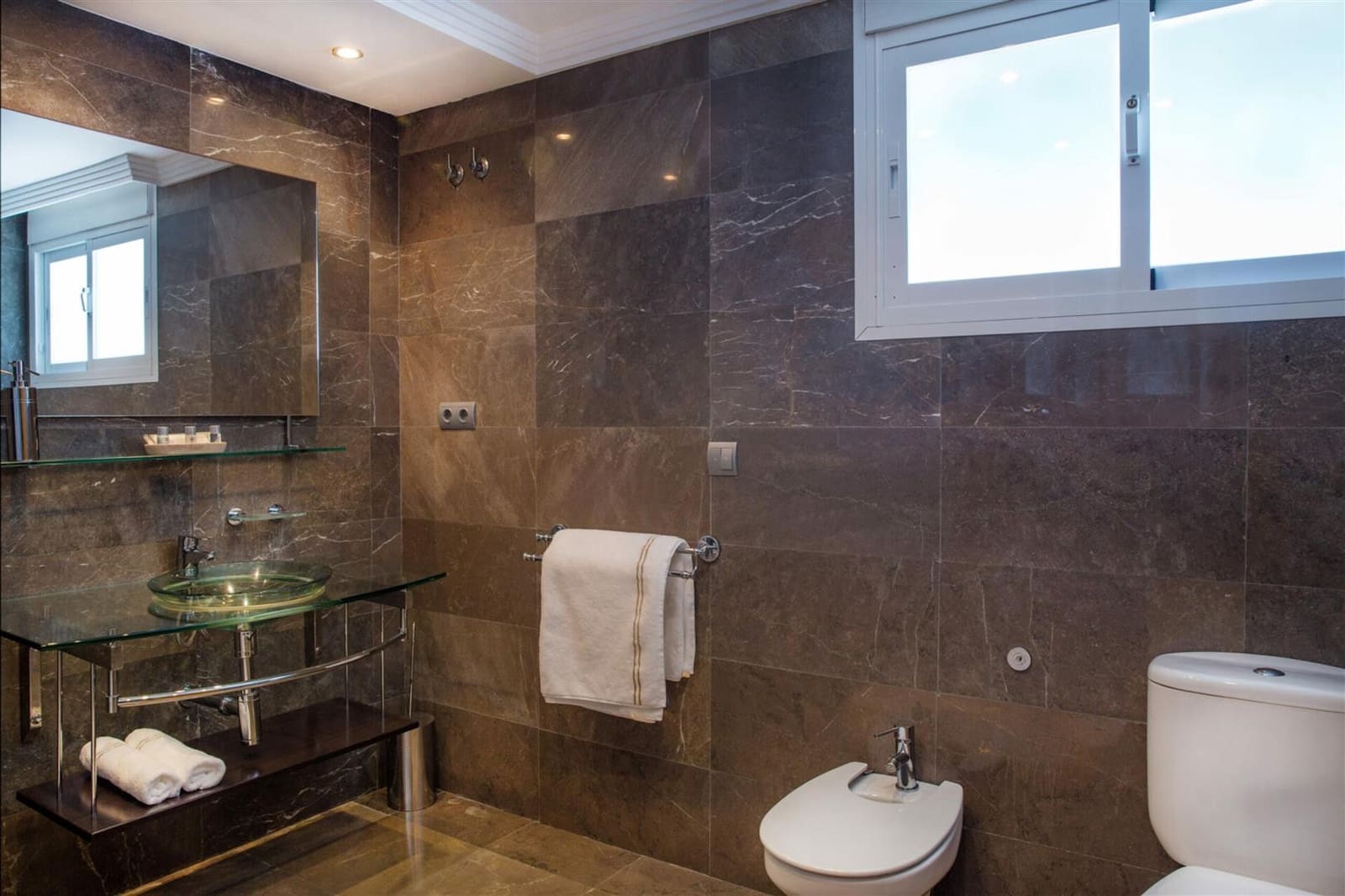 8 quarto Moradia para venda em Marbella com piscina garagem - 4 200 000 € (Ref: 7452623)