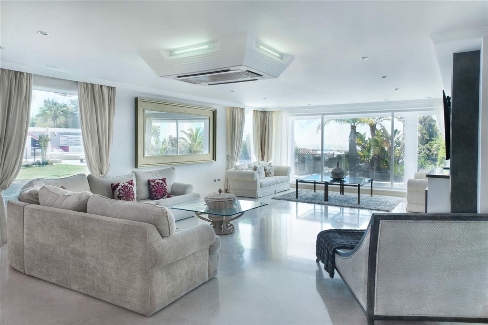 8 quarto Moradia para venda em Marbella com piscina garagem - 4 200 000 € (Ref: 7452623)