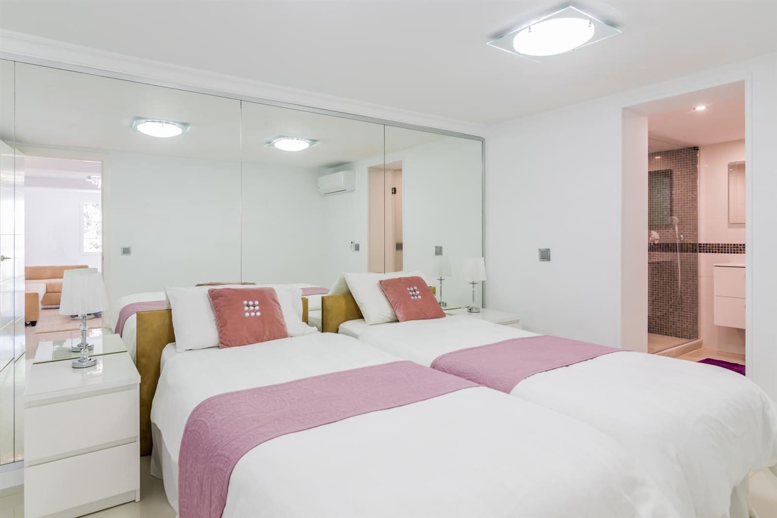 8 quarto Moradia para venda em Marbella com piscina garagem - 4 200 000 € (Ref: 7452623)