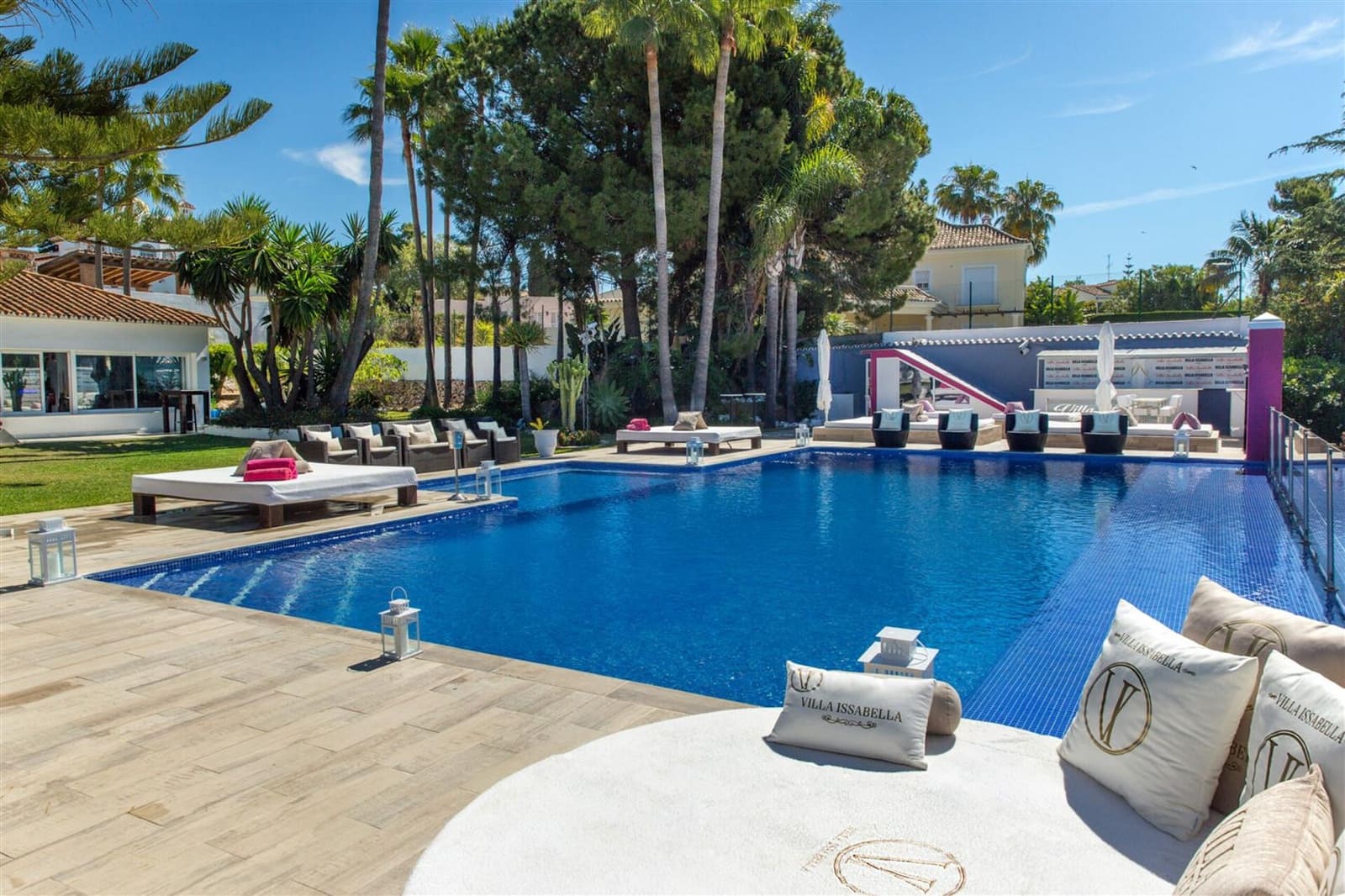 8 quarto Moradia para venda em Marbella com piscina garagem - 4 200 000 € (Ref: 7452623)