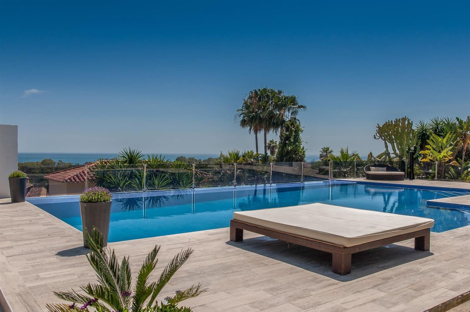 8 quarto Moradia para venda em Marbella com piscina garagem - 4 200 000 € (Ref: 7452623)