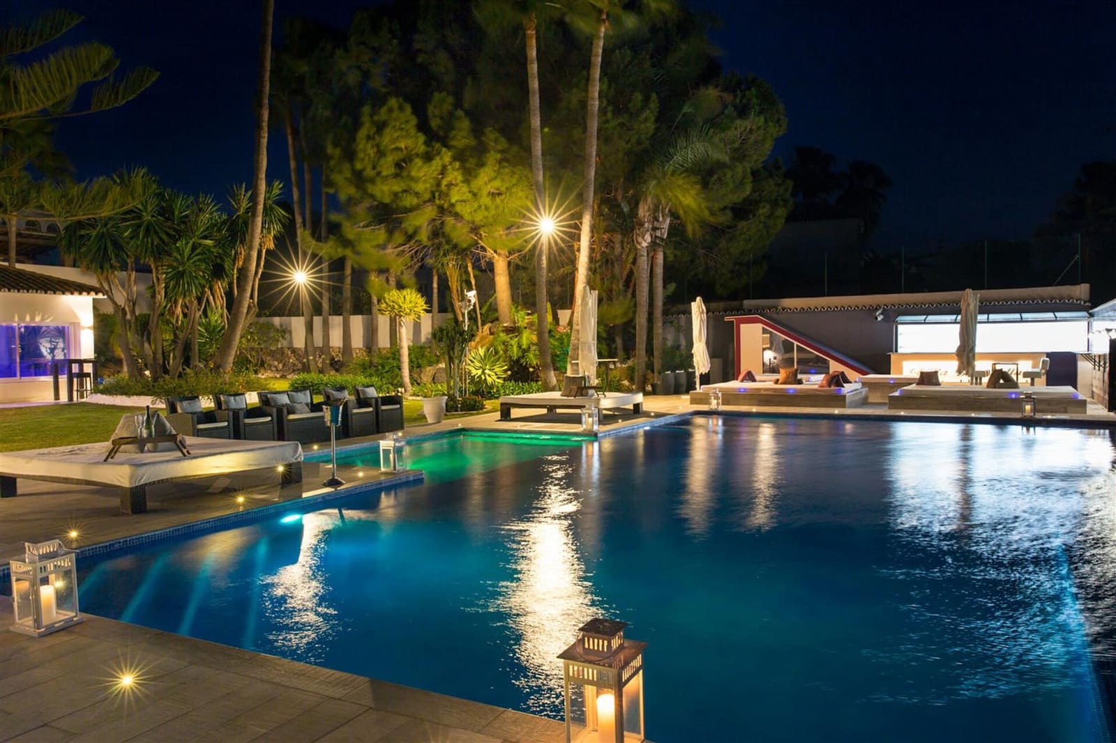8 quarto Moradia para venda em Marbella com piscina garagem - 4 200 000 € (Ref: 7452623)