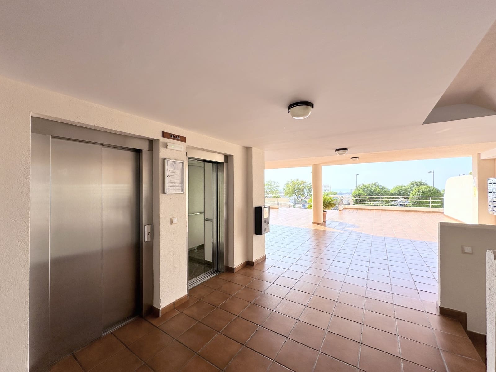3 bedroom Penthouse for sale in Arroyo de la Miel with pool garage - € 599,000 (Ref: 7461356)