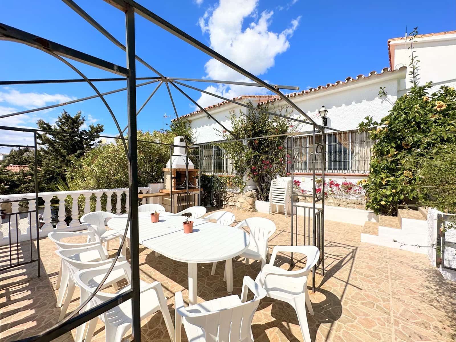 Chalet de 3 habitaciones en Fuengirola en venta con piscina garaje - 840.000 € (Ref: 7464235)