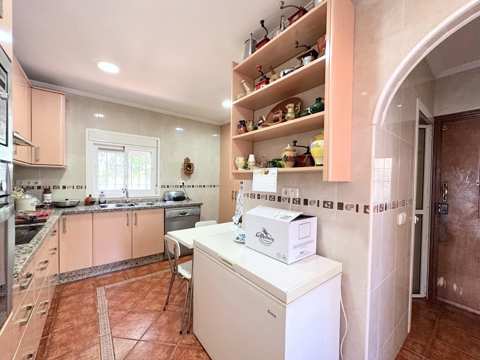 3 sypialnia Willa na sprzedaż w Fuengirola z basenem garażem - 840 000 € (Ref: 7464235)