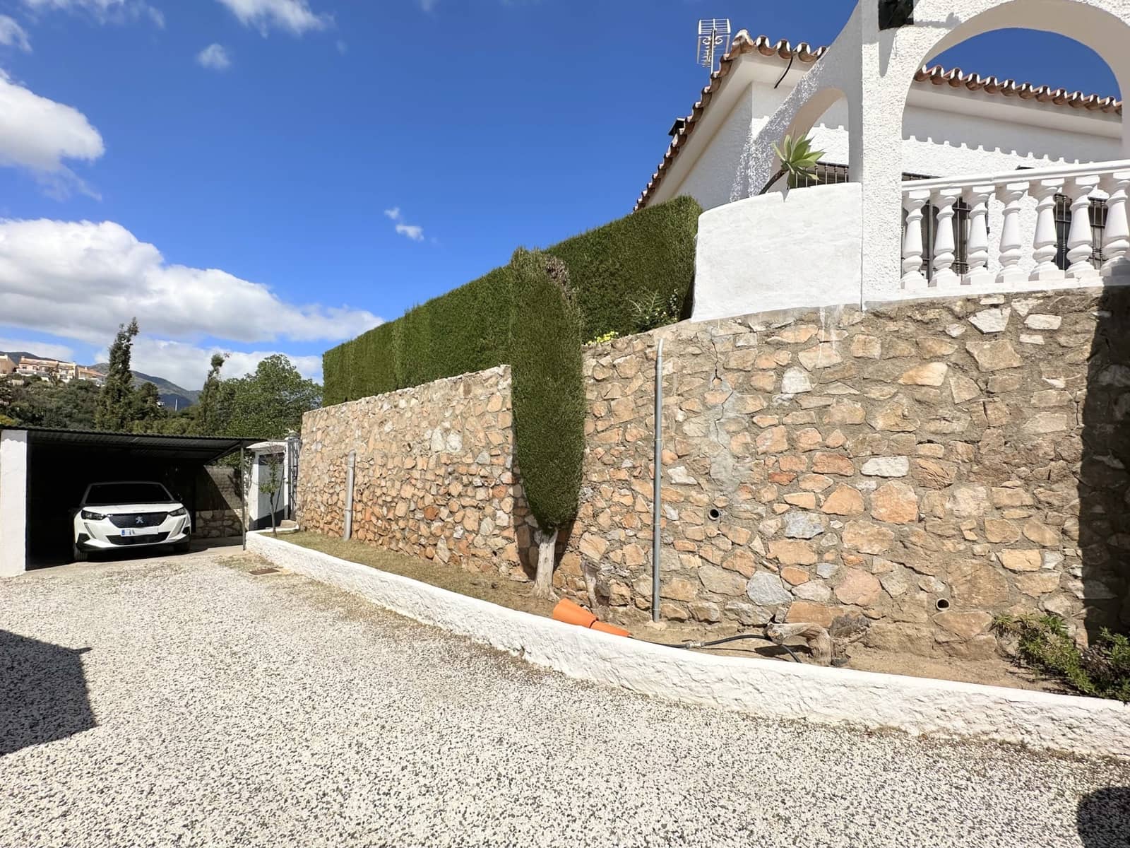 3 sypialnia Willa na sprzedaż w Fuengirola z basenem garażem - 840 000 € (Ref: 7464235)