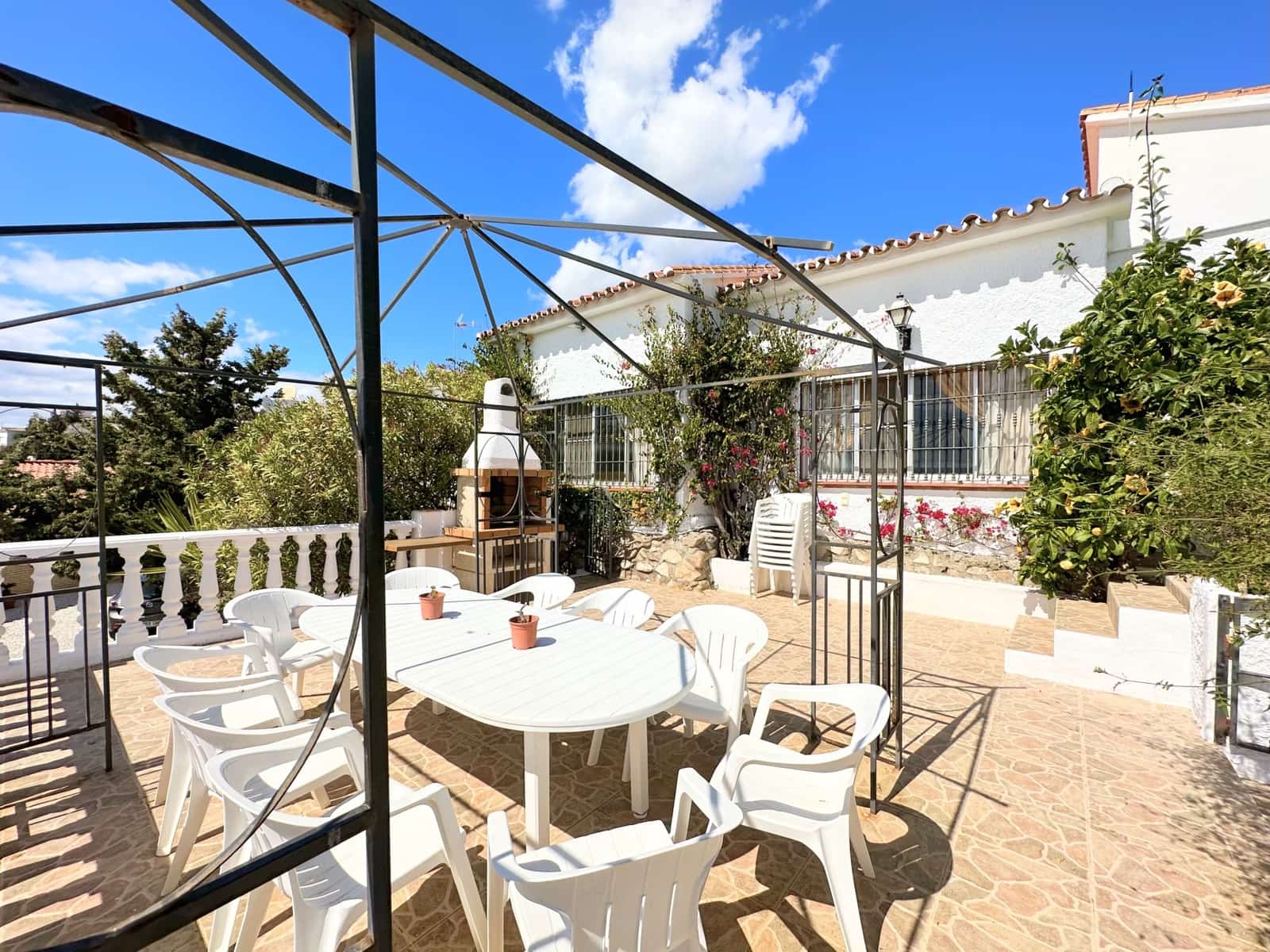 3 sypialnia Willa na sprzedaż w Fuengirola z basenem garażem - 840 000 € (Ref: 7464235)