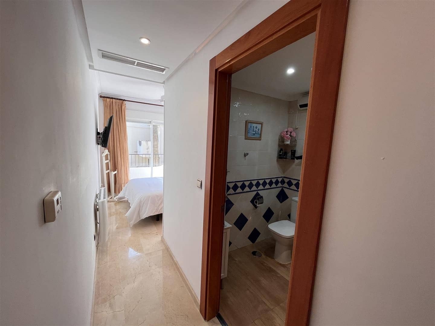 3 makuuhuone Omakotitalo myytävänä paikassa Marbella mukana uima-altaan 
autotalli - 849 000 € (Ref: 7468629)