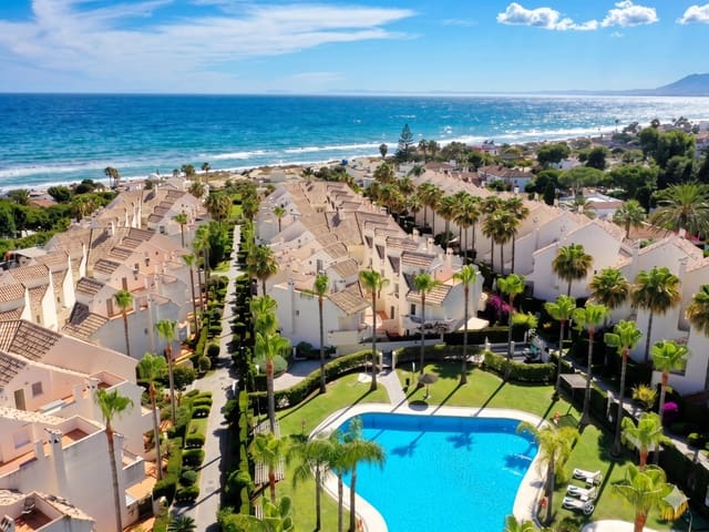 3 soveværelse Byhus til salg i Marbella med swimmingpool garage - € 790.000 (Ref: 7468629)