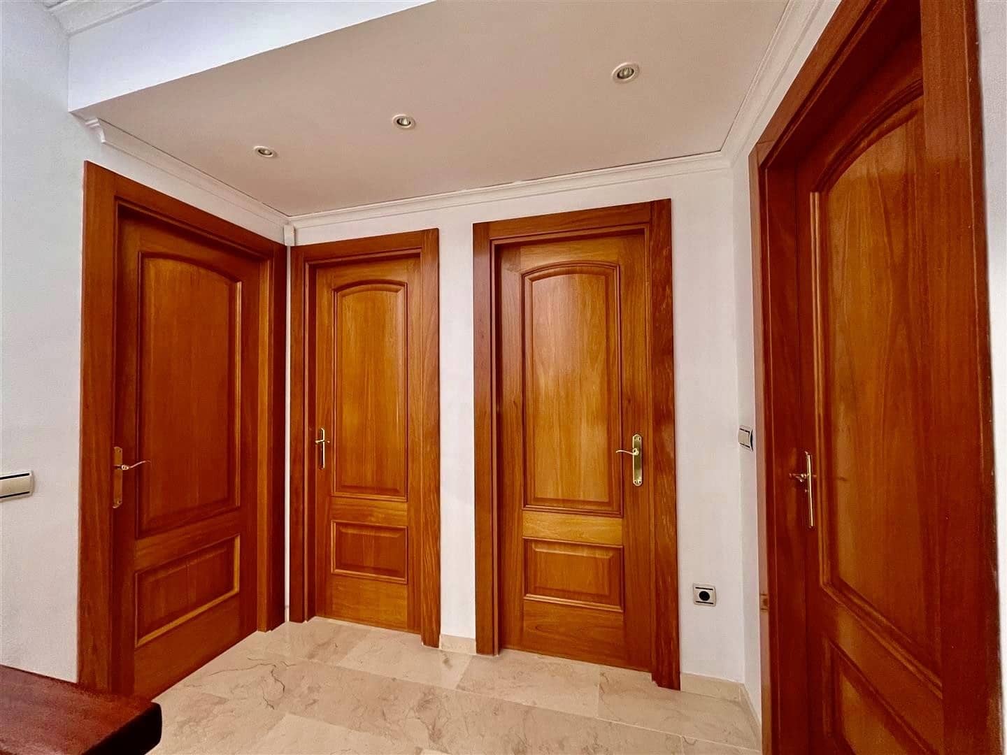3 soverom Hus til salgs i Marbella med svømmebasseng garasje - € 790 000 (Ref: 7468629)