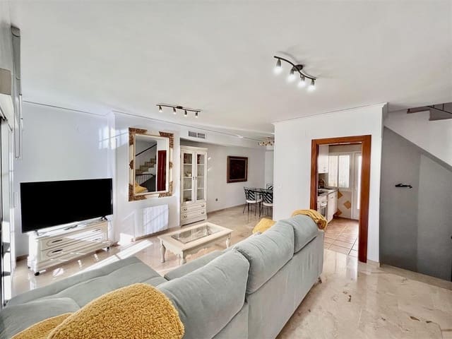 3 chambre Maison de Ville à vendre à Marbella avec piscine garage - 790 000 € (Ref: 7468629)