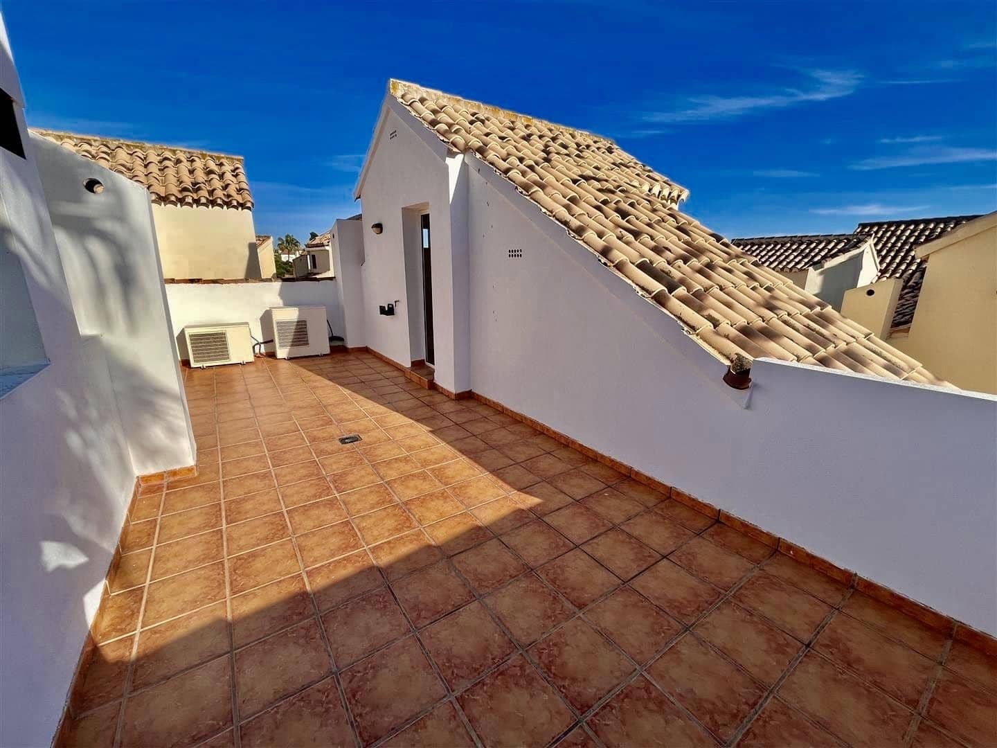3 soverom Hus til salgs i Marbella med svømmebasseng garasje - € 790 000 (Ref: 7468629)