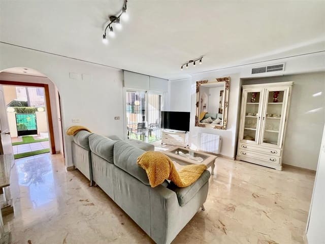 3 chambre Maison de Ville à vendre à Marbella avec piscine garage - 790 000 € (Ref: 7468629)