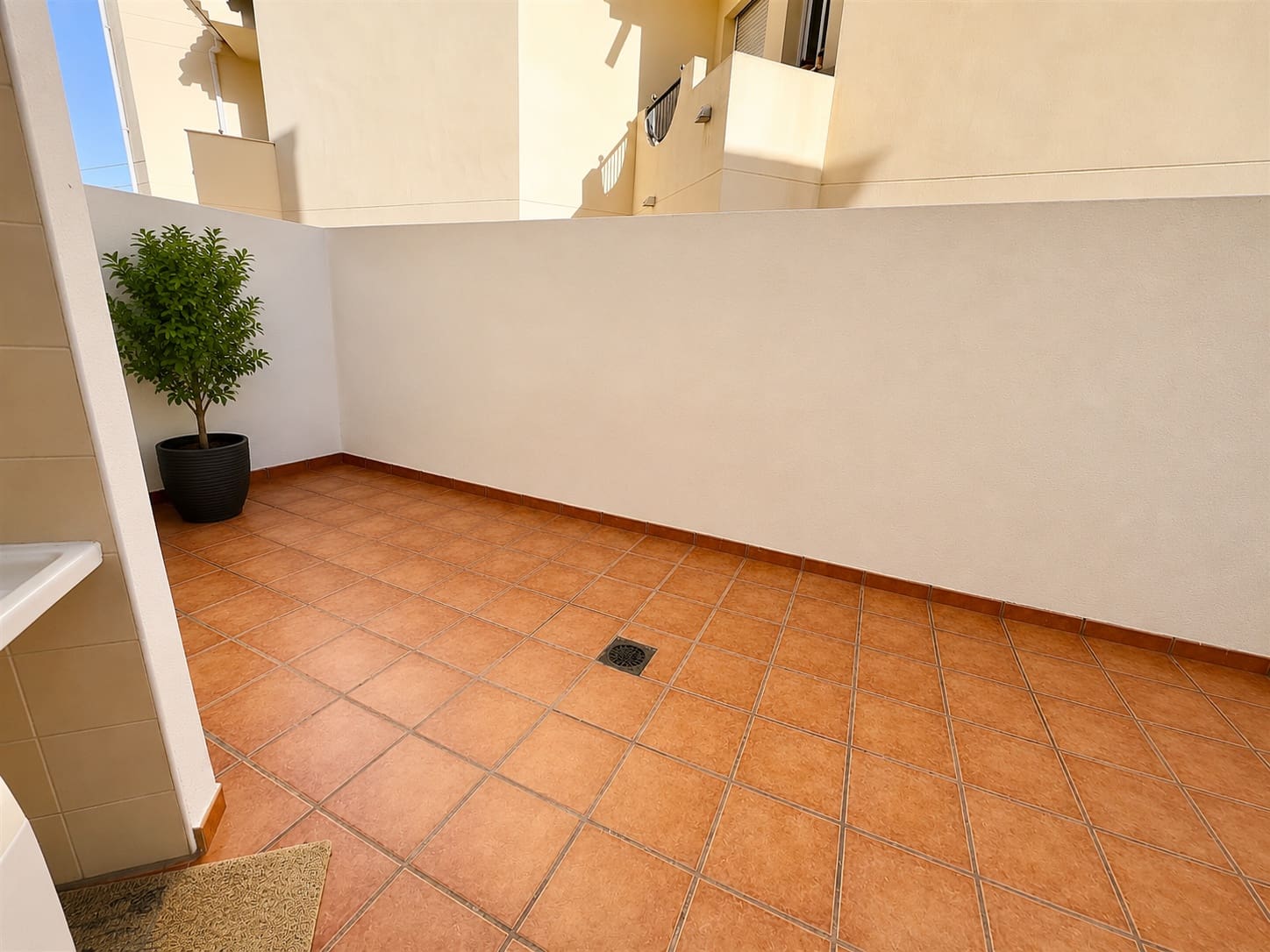 3 bedroom Townhouse for sale in Marbella with pool garage - € 790,000 (Ref: 7468629)