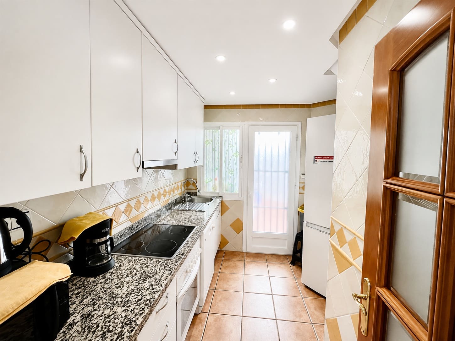 3 bedroom Townhouse for sale in Marbella with pool garage - € 790,000 (Ref: 7468629)