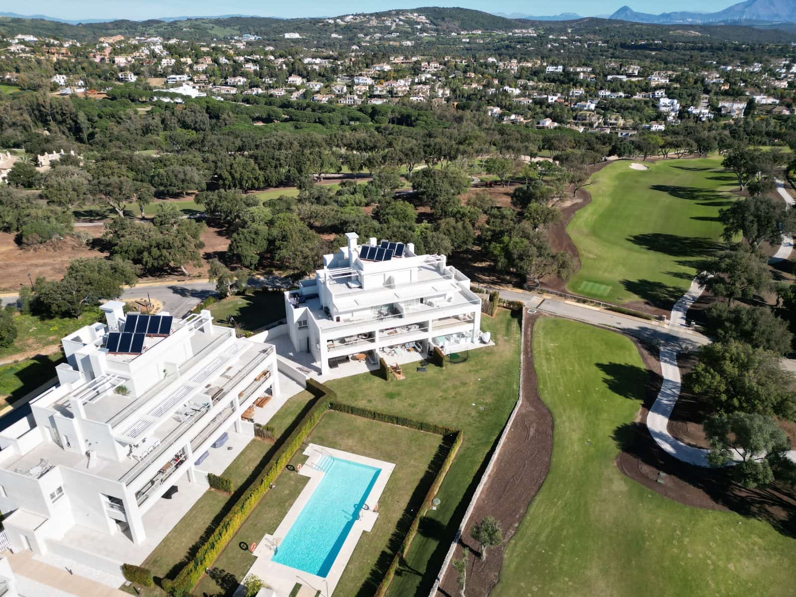 Apartamento de 3 habitaciones en San Roque en venta con piscina garaje - 499.000 € (Ref: 7599589)