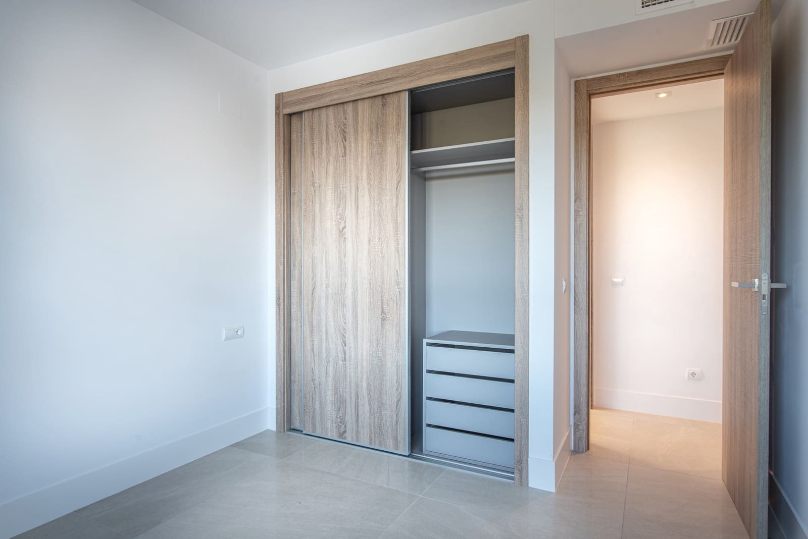 Apartamento de 3 habitaciones en San Roque en venta con piscina garaje - 499.000 € (Ref: 7599589)