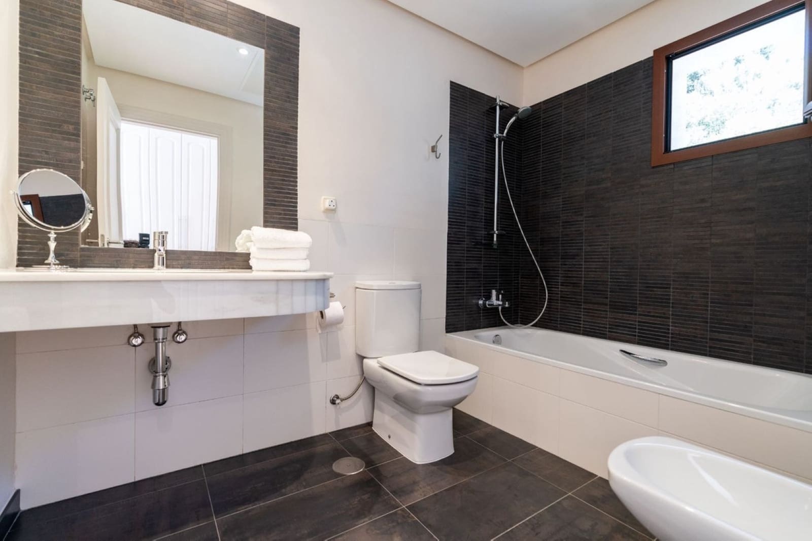 Chalet de 4 habitaciones en Benahavís en venta con piscina garaje - 1.795.000 € (Ref: 7655457)