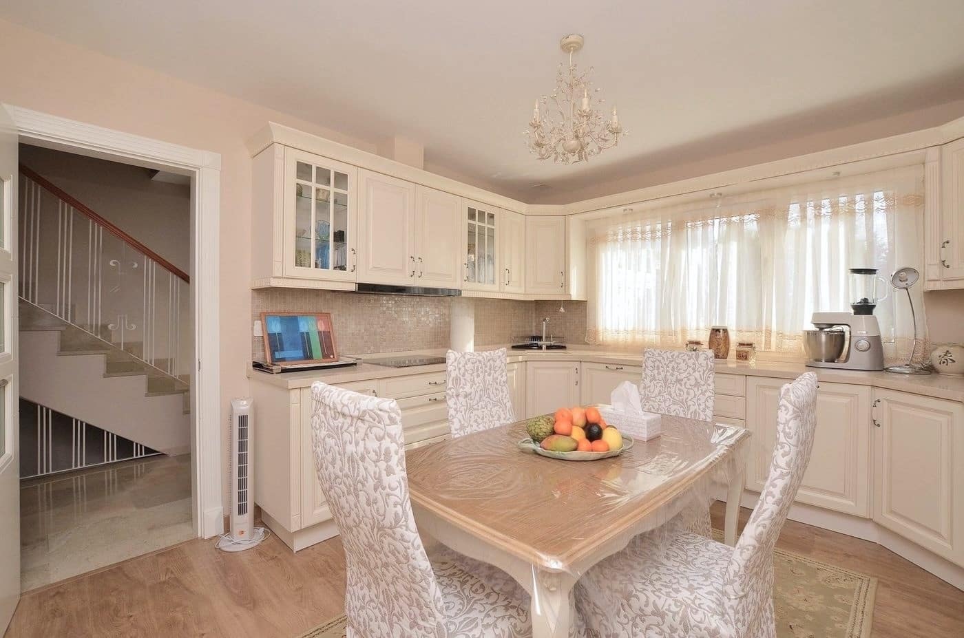 Chalet de 4 habitaciones en Arroyo de la Miel en venta con garaje - 710.000 € (Ref: 7675288)