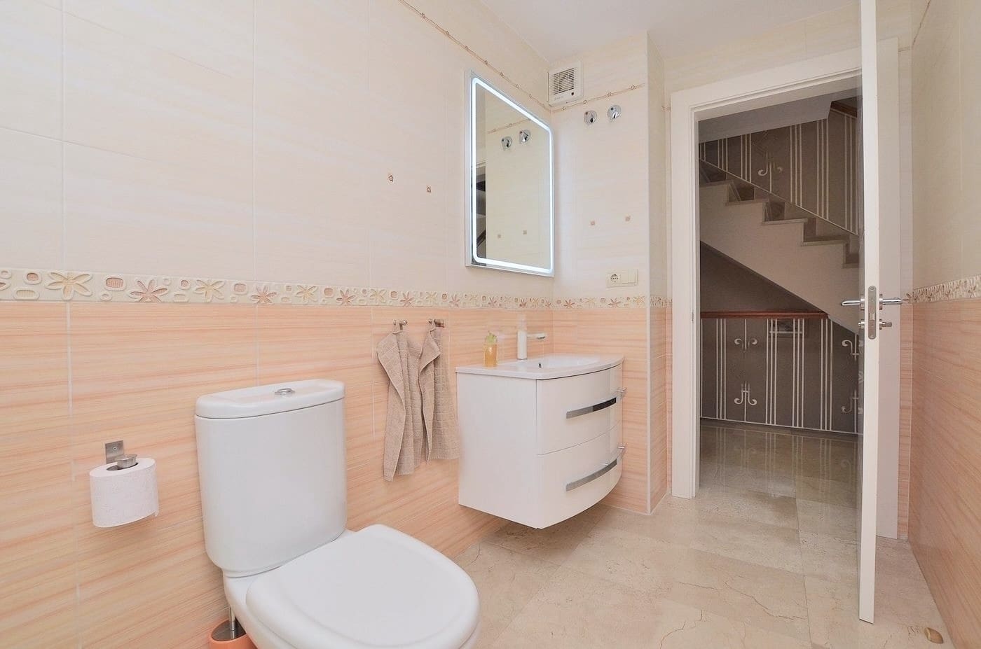 4 bedroom Villa for sale in Arroyo de la Miel with garage - € 710,000 (Ref: 7675288)
