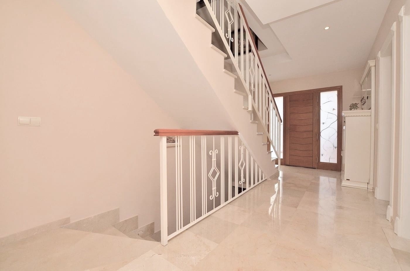 4 bedroom Villa for sale in Arroyo de la Miel with garage - € 710,000 (Ref: 7675288)