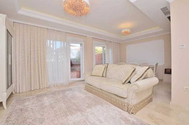 4 camera da letto Villa in vendita in Arroyo de la Miel, Benalmádena con garage - 710.000 € (Rif: 7675288)