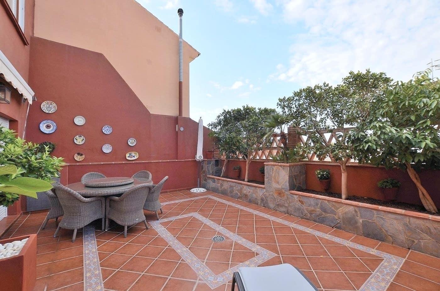 4 bedroom Villa for sale in Arroyo de la Miel with garage - € 710,000 (Ref: 7675288)
