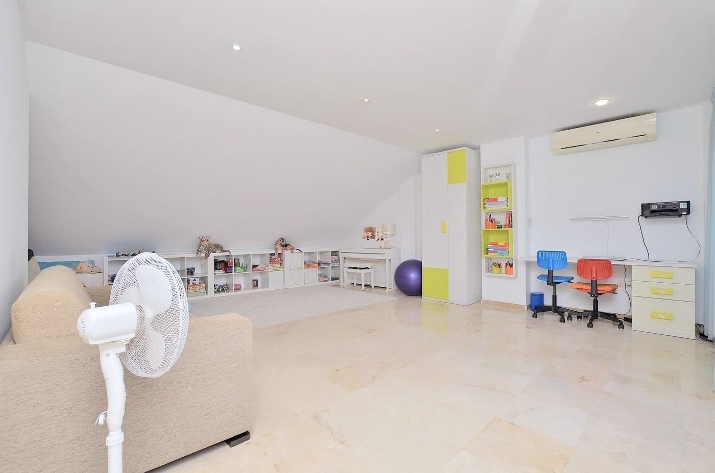 4 bedroom Villa for sale in Arroyo de la Miel with garage - € 710,000 (Ref: 7675288)