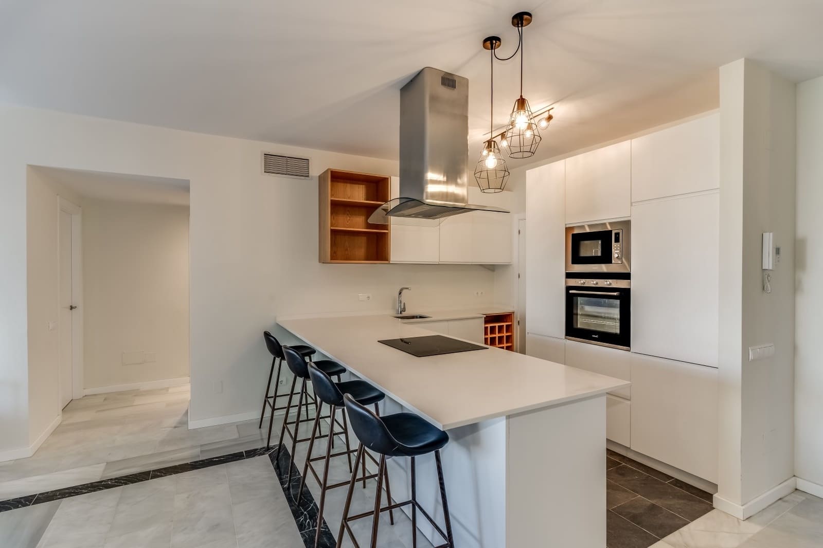 2 chambre Appartement à vendre à Marbella avec piscine garage - 1 195 000 € (Ref: 7721937)