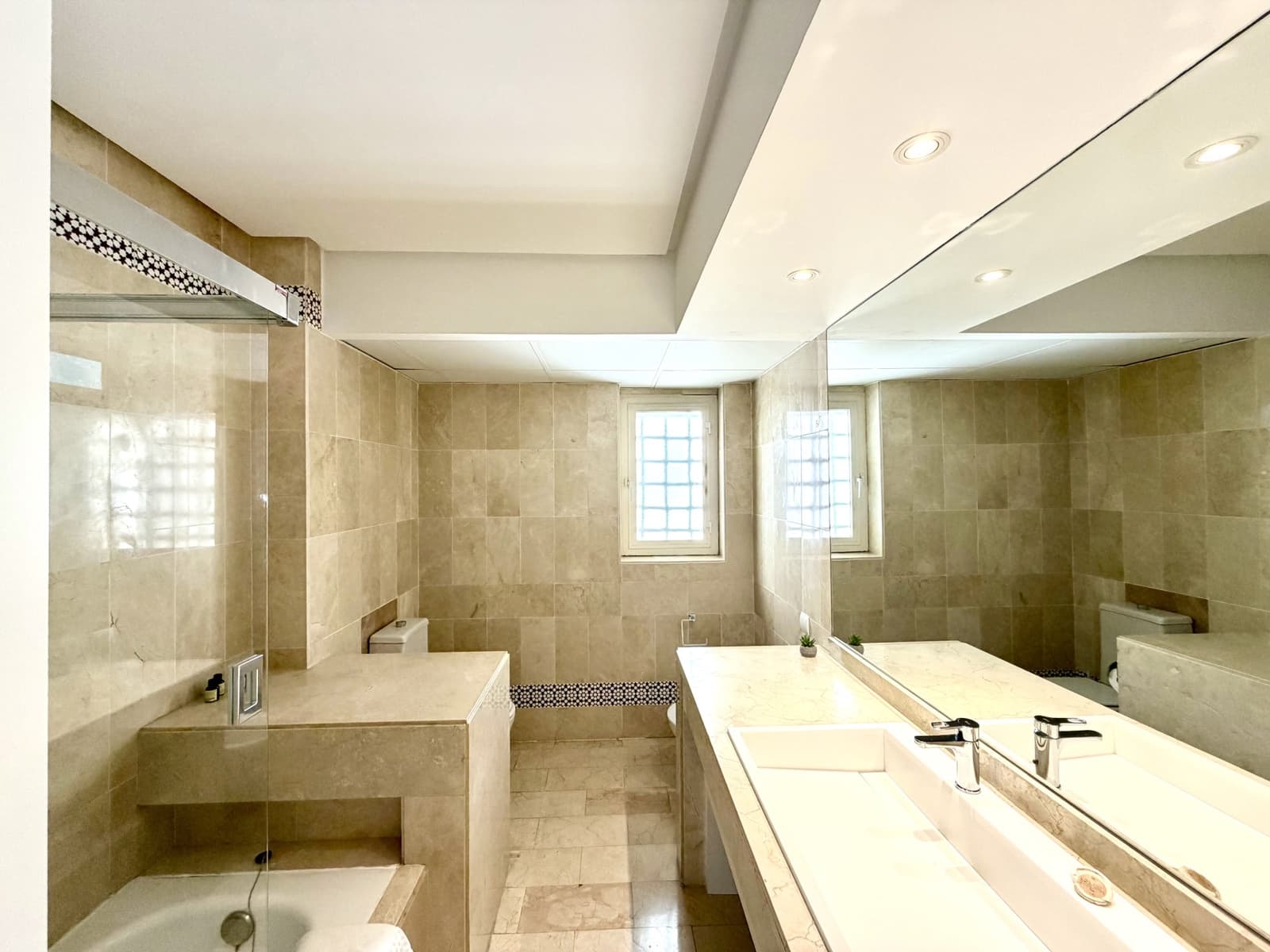 2 quarto Apartamento para venda em Marbella com piscina garagem - 1 195 000 € (Ref: 7721937)