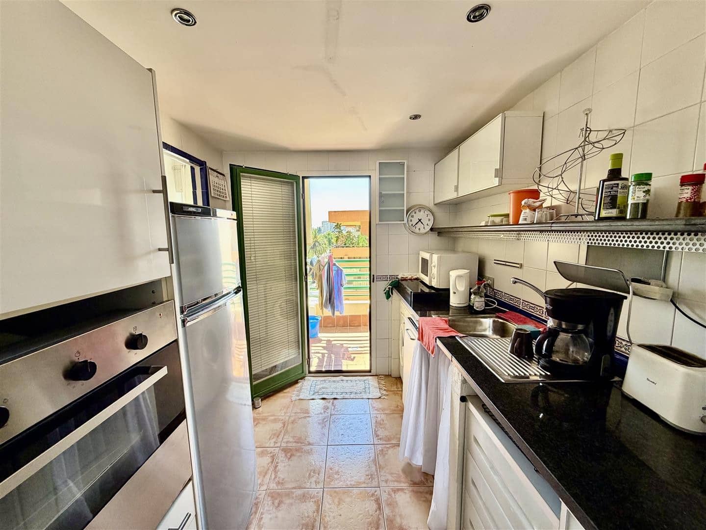 3 bedroom Penthouse for sale in Marbella - € 530,000 (Ref: 7733071)
