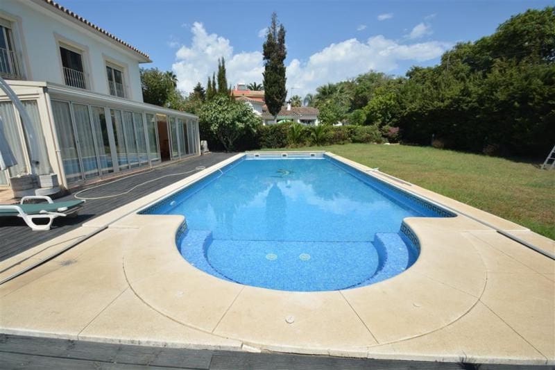 5 quarto Moradia para venda em San Pedro de Alcantara com piscina garagem - 2 200 000 € (Ref: 7738228)
