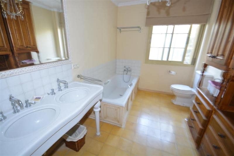 5 quarto Moradia para venda em San Pedro de Alcantara com piscina garagem - 2 200 000 € (Ref: 7738228)