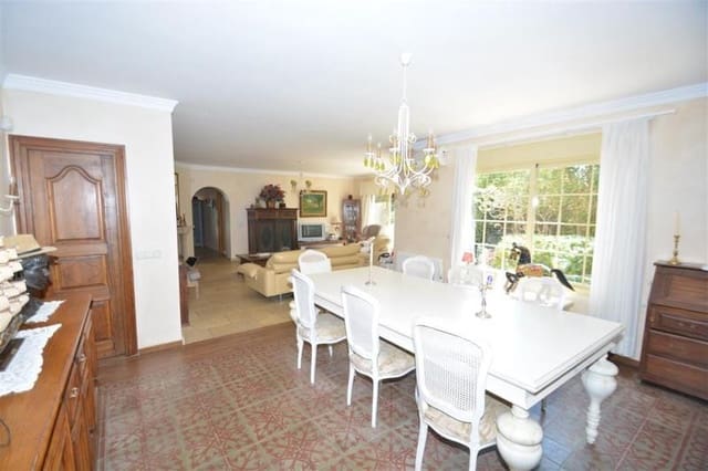 5 quarto Moradia para venda em San Pedro de Alcantara, Marbella com piscina garagem - 2 200 000 € (Ref: 7738228)