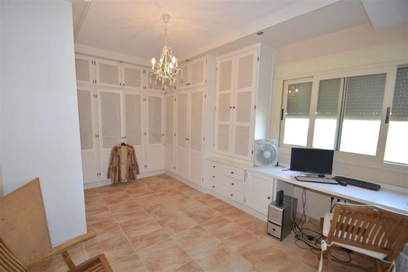 5 quarto Moradia para venda em San Pedro de Alcantara com piscina garagem - 2 200 000 € (Ref: 7738228)