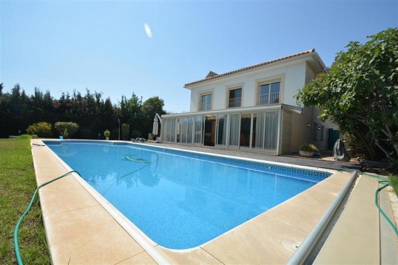 5 bedroom Villa for sale in San Pedro de Alcantara with pool garage - € 2,200,000 (Ref: 7738228)