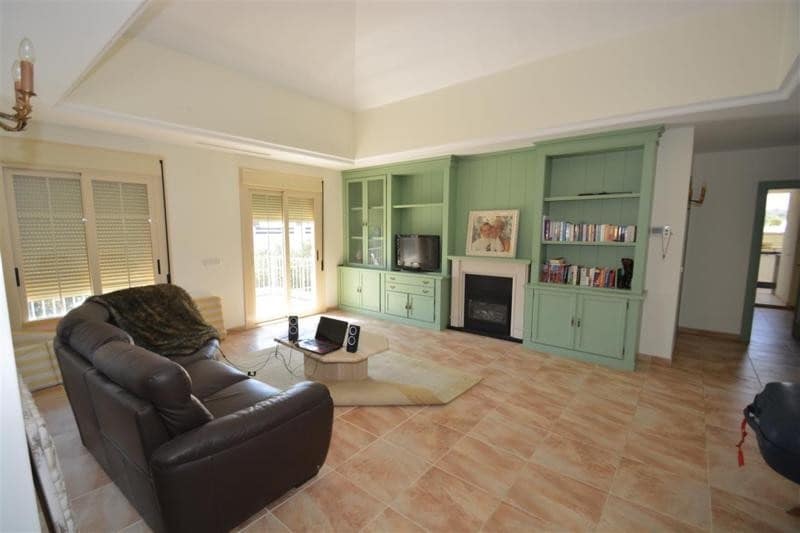 5 bedroom Villa for sale in San Pedro de Alcantara with pool garage - € 2,200,000 (Ref: 7738228)