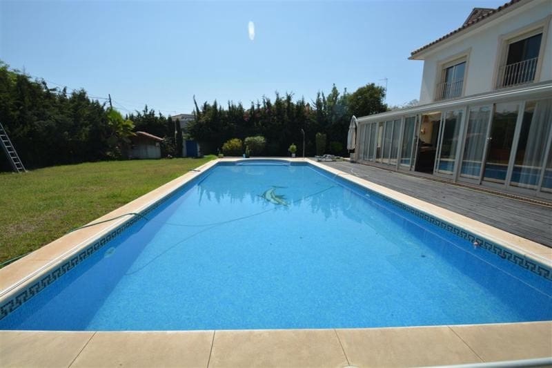 5 bedroom Villa for sale in San Pedro de Alcantara with pool garage - € 2,200,000 (Ref: 7738228)