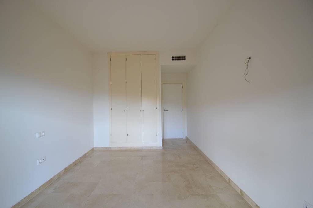 3 bedroom Apartment for sale in Manilva with pool garage - € 299,000 (Ref: 7738230)