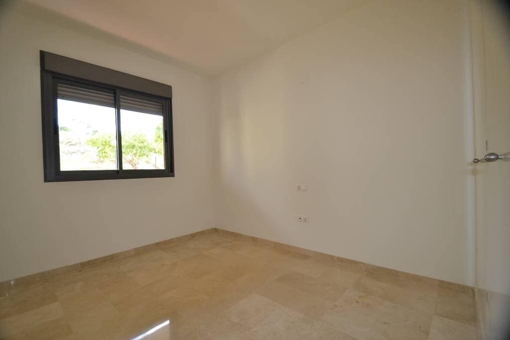 3 bedroom Apartment for sale in Manilva with pool garage - € 299,000 (Ref: 7738230)
