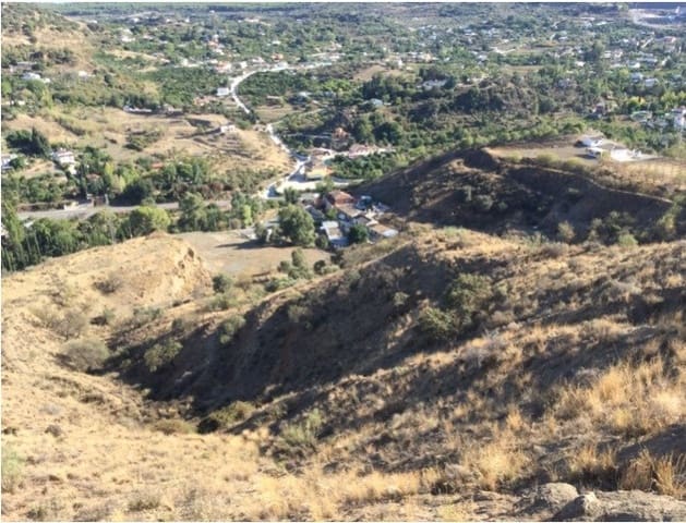 Działka budowlana na sprzedaż w Coín - 850 000 € (Ref: 7738231)