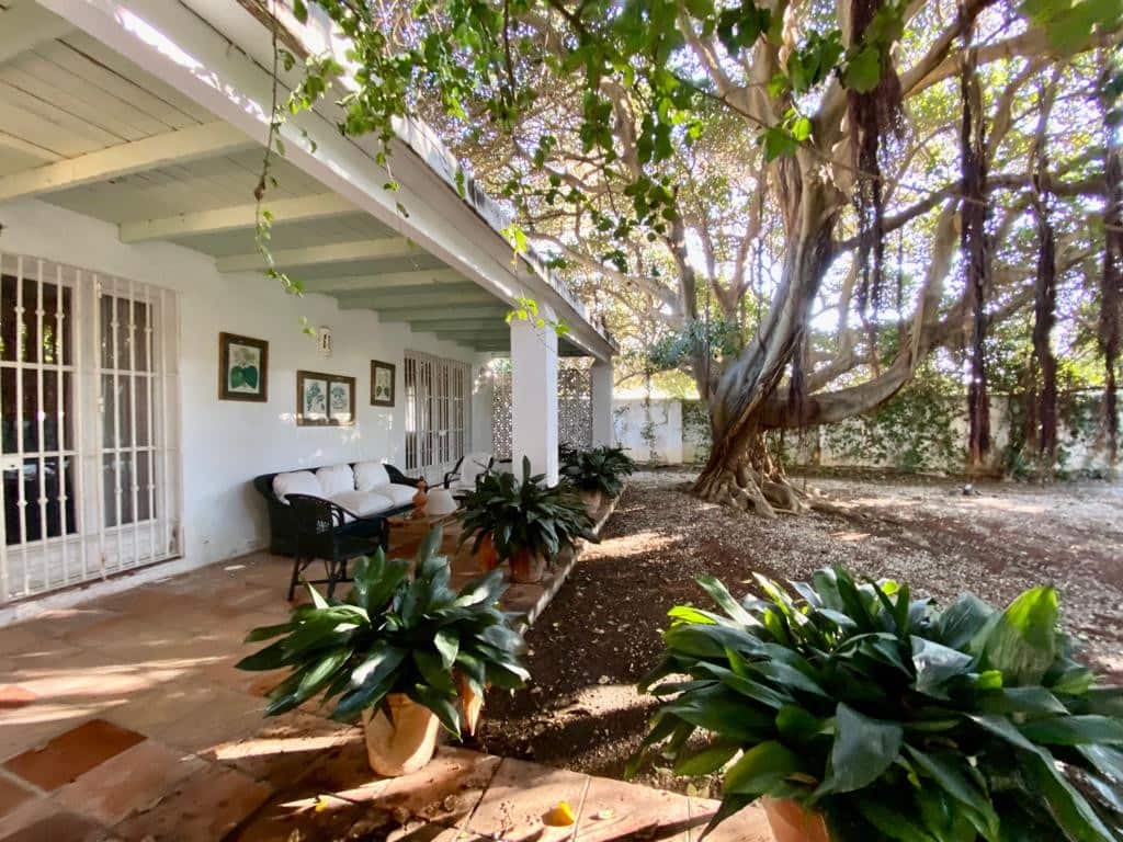 7 Zimmer Villa zu verkaufen in Estepona mit Pool - 2.100.000 € (Ref: 7738233)