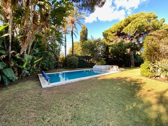 7 sovrum Villa till salu i Estepona med pool - 2 100 000 € (Ref: 7738233)