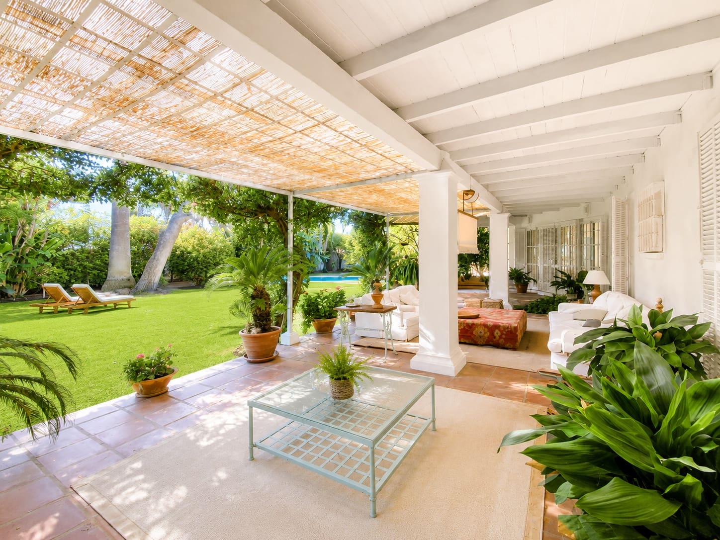 7 bedroom Villa for sale in Estepona with pool - € 2,100,000 (Ref: 7738233)