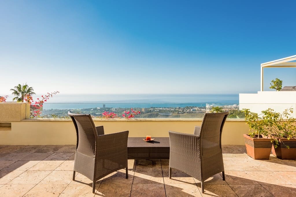 3 soverom Penthouse til salgs i Marbella med svømmebasseng garasje - € 1 360 000 (Ref: 7794714)