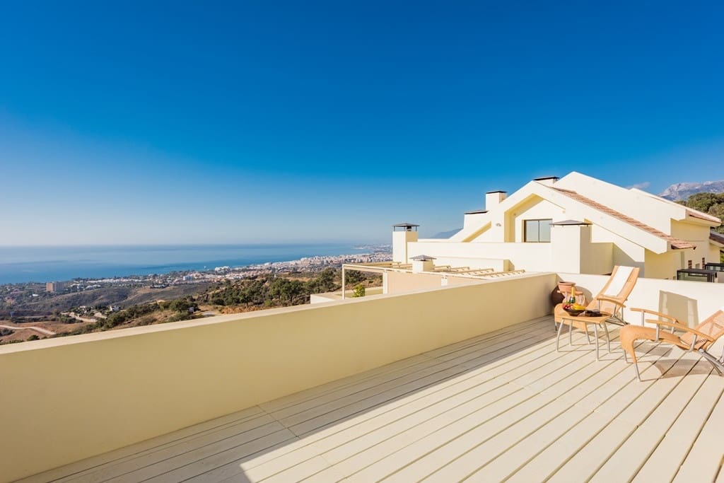3 soverom Penthouse til salgs i Marbella med svømmebasseng garasje - € 1 360 000 (Ref: 7794714)